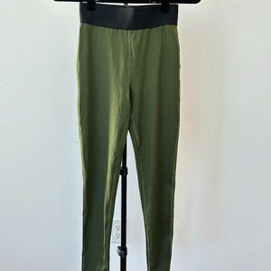 SCRUNCHY GREEN LEGGINGS